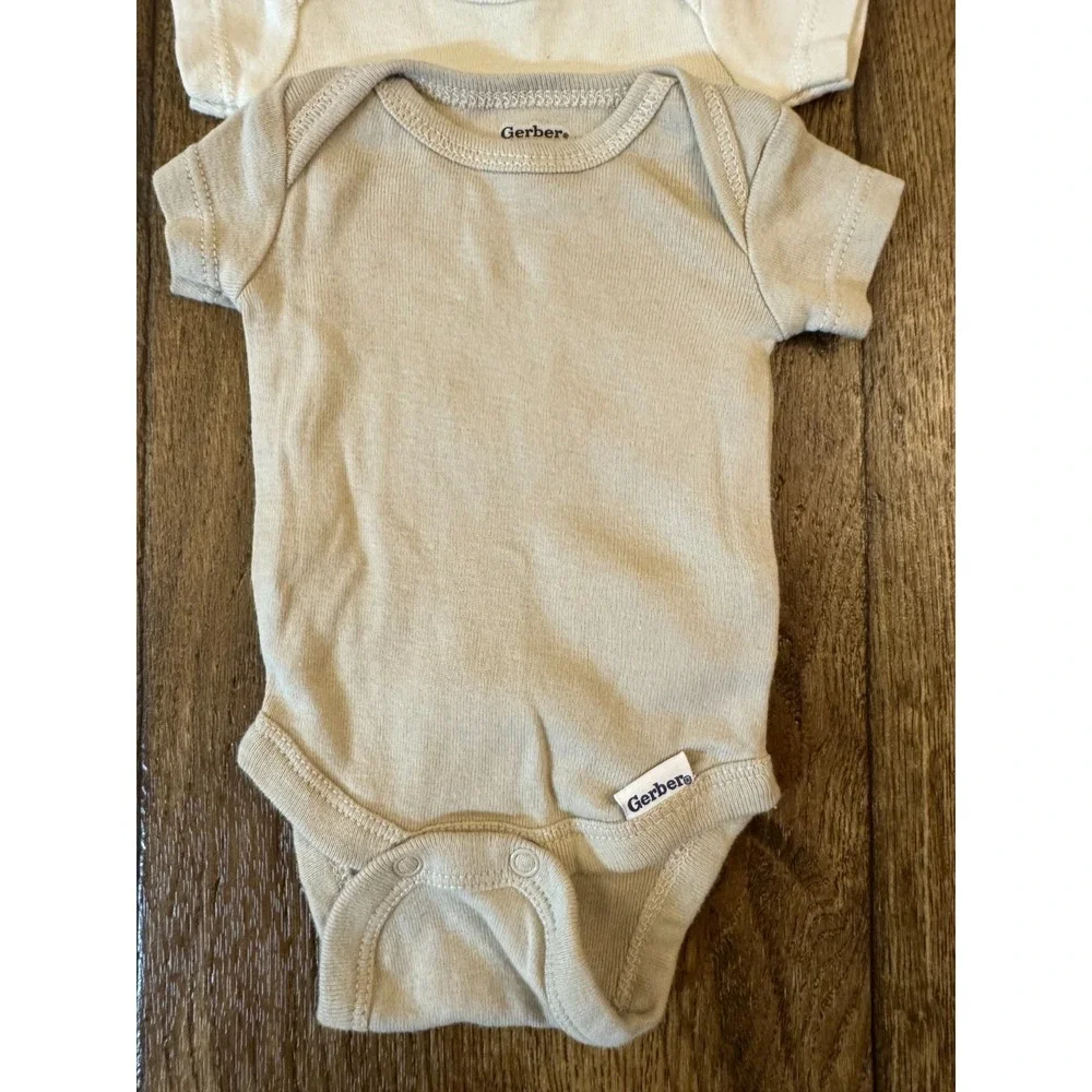 Gerber Baby Onesies Bodysuits Clothes Unisex Boy Girl Preemie Neutral Colors Lot